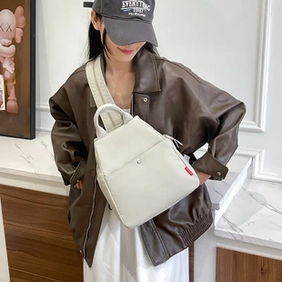 女士多功能大容量时尚 2025新款 通勤双肩包防水轻便百搭单肩斜挎包
