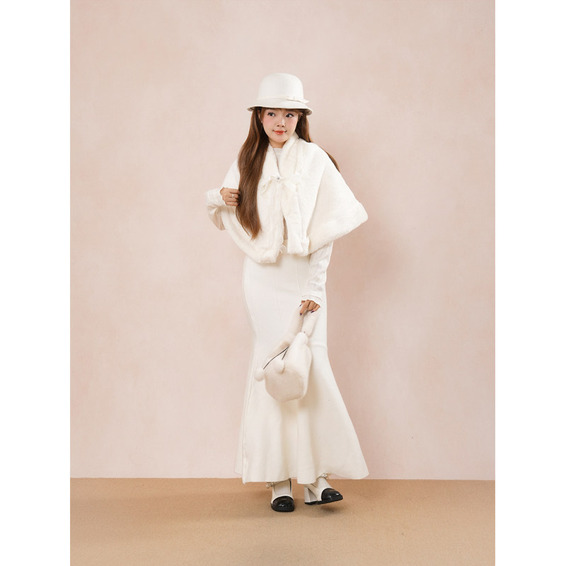 【温莎古堡】甜美蝴蝶结白色斗篷半身裙两件套女冬小个子呢子大衣