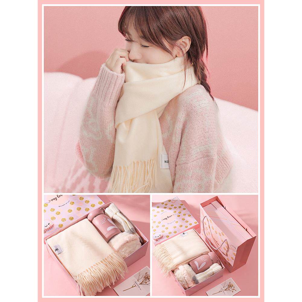 生日礼物女生送女友女朋友送给老婆实用围巾装手套冬季围脖三件套