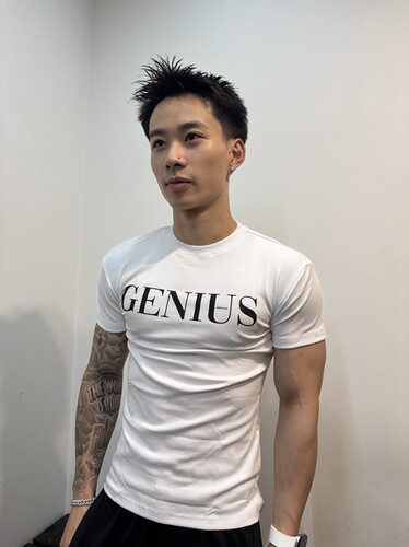 GENIUSCLUB美式修身基础款短袖T恤字母印花夏季休闲上衣