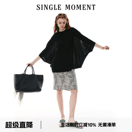 SINGLE MOMENT 26SS夏季法式通勤设计感蝙蝠袖连身宽松T恤上衣女