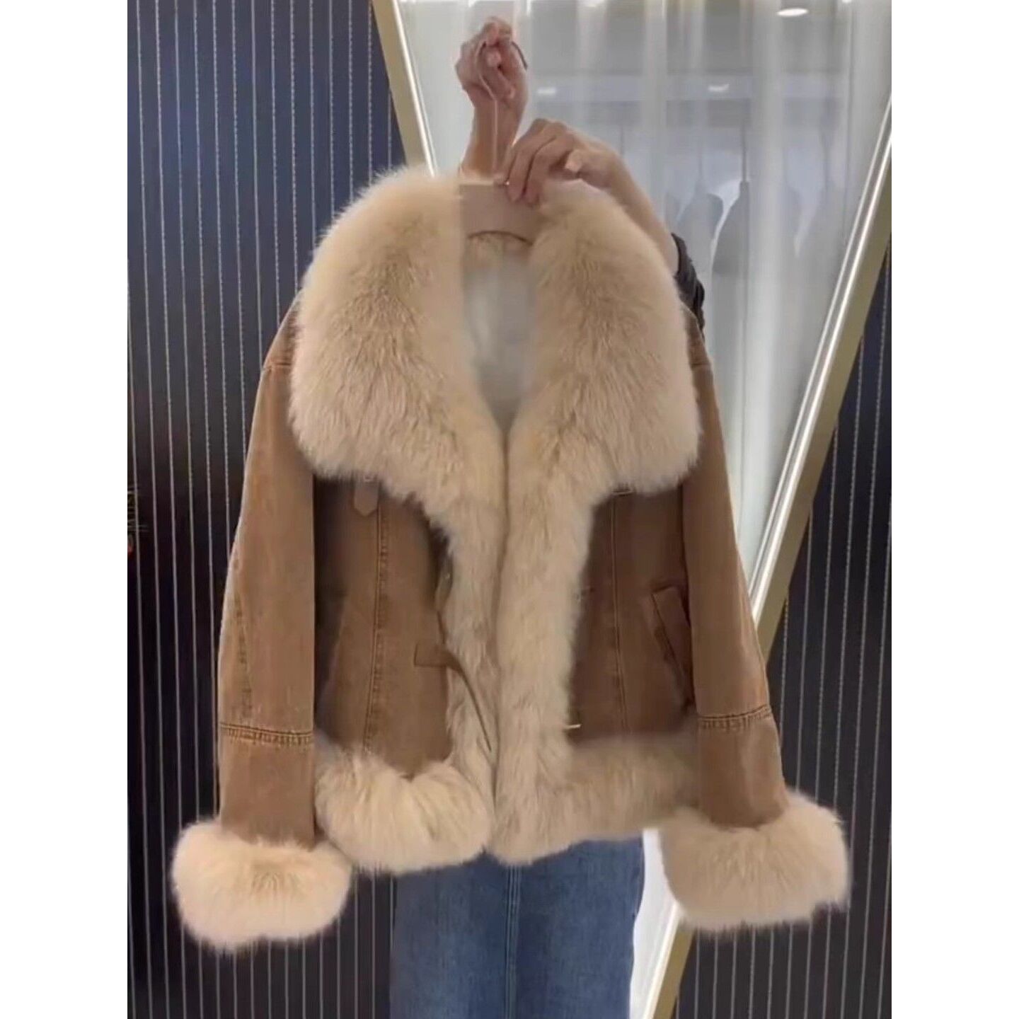 韩系设计感毛领牛仔外套2024秋冬款超好看加厚感毛绒大衣