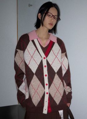 UNITY MODE 绵羊毛复古菱格撞色V领针织衫女冬季氛围感外套251537