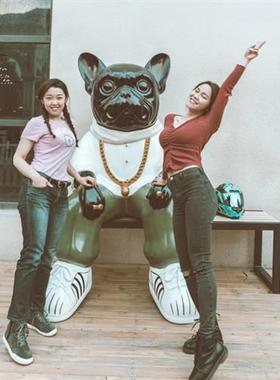 雕塑定制玻璃钢卡通人物商场吉祥物店门口户外招财狗打卡大摆件