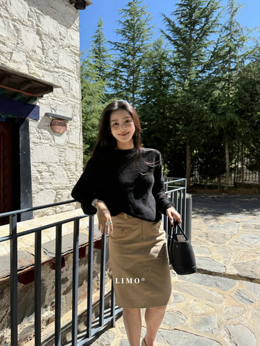 LIMO正品年26秋季上新极简慵懒宽松休闲套头圆领针织衫8507