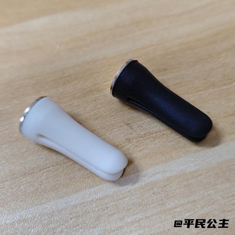 香水可磁吸夹子硅胶香薰包汽车配件五金夹汽车出风口夹子黑色圆片