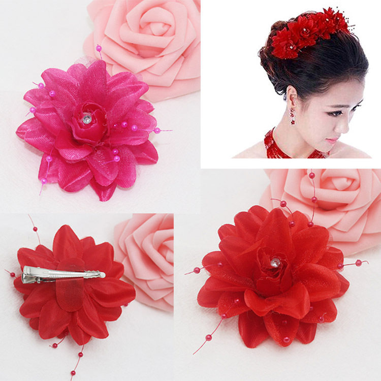 佩戴花发夹头饰儿童舞蹈大红花演出头饰羽毛亮片花红色小饰品头花