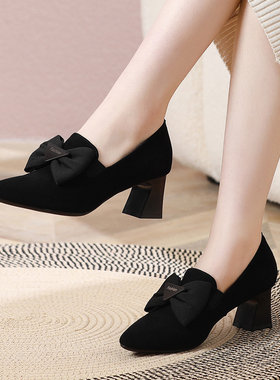 黑色粗跟工作鞋羊反绒尖头高跟鞋时尚蝴蝶结单鞋加绒大码软底女鞋