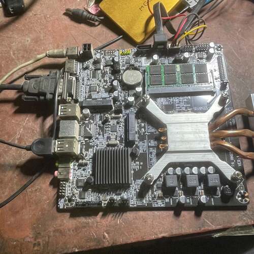 可议价HM67主板一套，带CPUi5-2520m带8G DDR3内