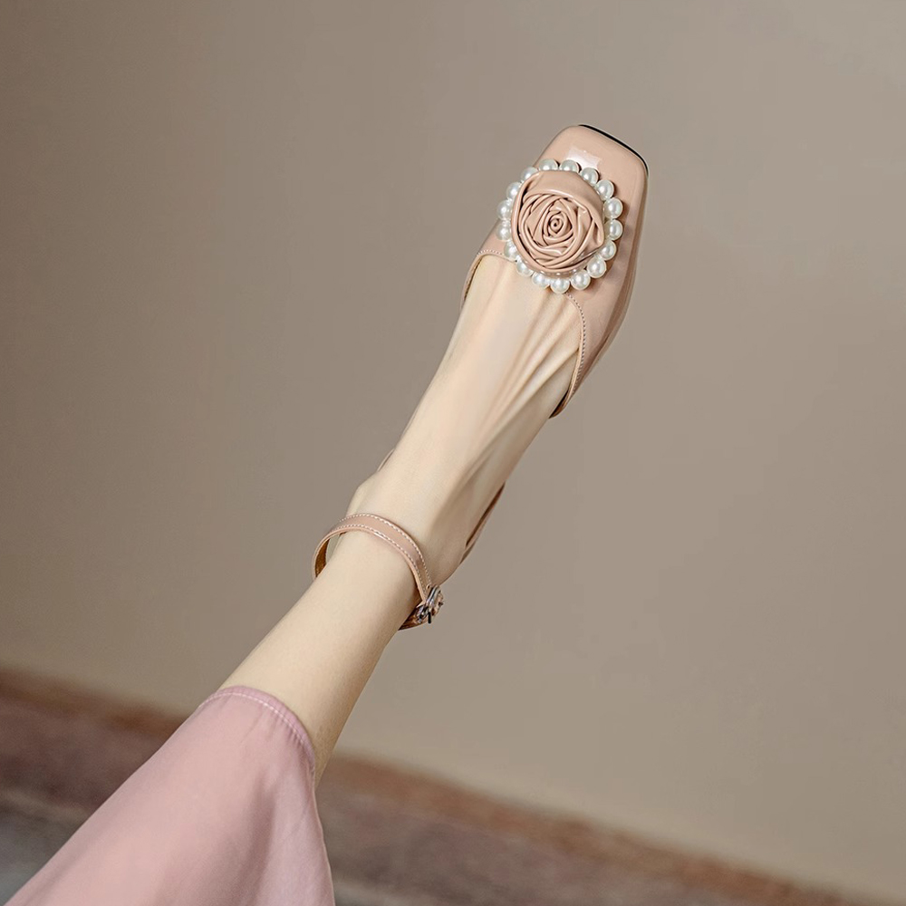 羊皮版~绝美山茶花凉鞋女粗跟