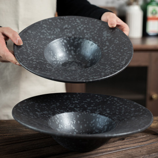 草帽碗盘子日式 餐具黑色陶瓷草帽盘吉田成器西餐微瑕意面盘沙拉碗