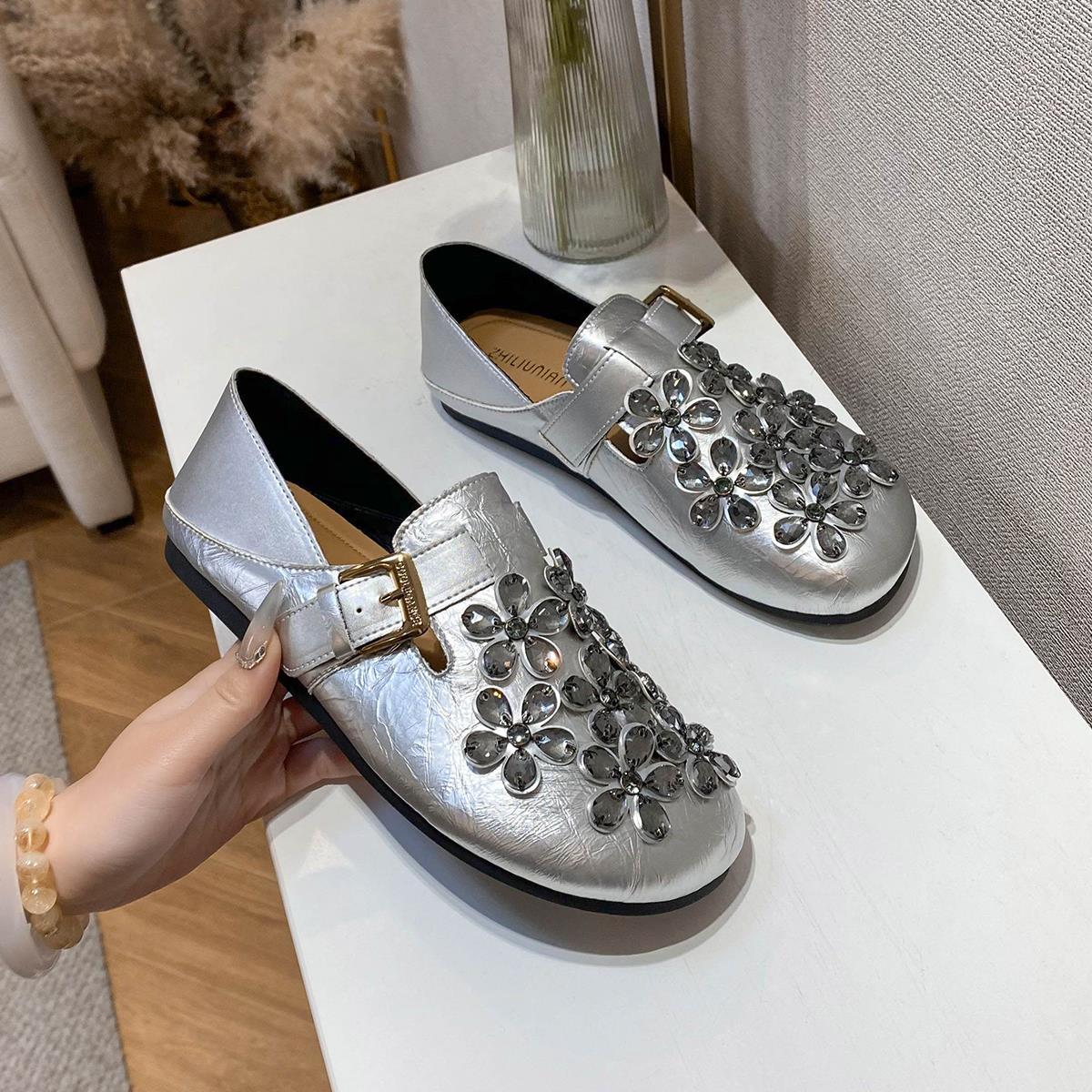 平底鞋女银色单鞋时尚水