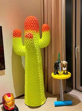 仙人掌衣架雕塑大摆件样板房家居客厅美陈玻璃钢网红轻奢落地装饰