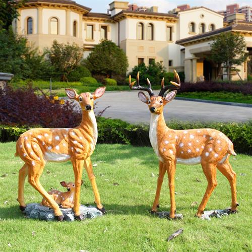 户外仿真梅花鹿雕塑动物玻璃钢摆件花园林景观小区庭院草坪鹿装饰