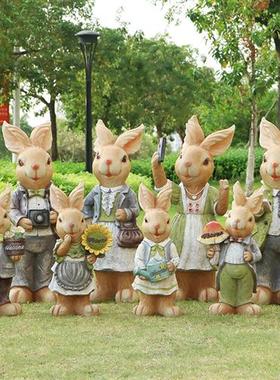 玻璃钢卡通彼得兔雕塑园林景观花园庭院装饰品户外草坪幼儿园摆件