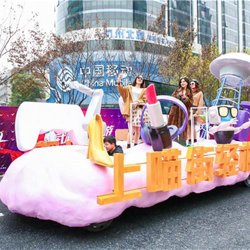 定制巡游花车户外表演大型花车车架底盘公园游览电动花车