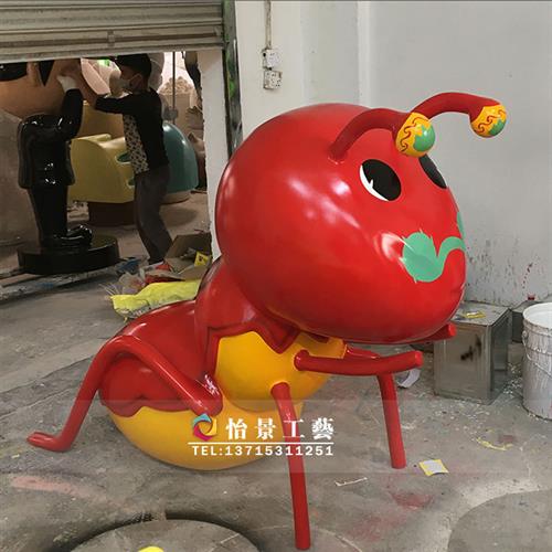 现货玻璃钢蚂蚁雕塑商场广场园林美陈摆件彩绘卡通蚂蚁雕塑