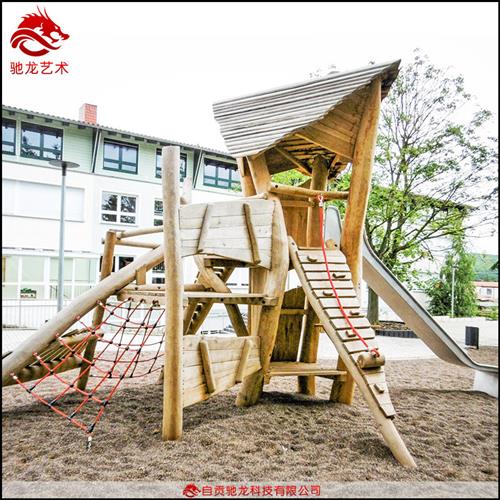 木质游乐滑滑梯儿童拓展训练攀爬游艺装置定制原木露营无动力乐园