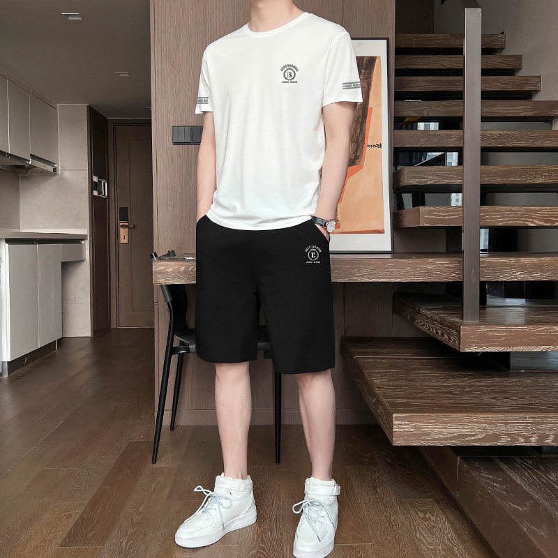 夏季薄款白色冰丝跑步休闲运动男士套装大码时尚透气短袖短裤一套