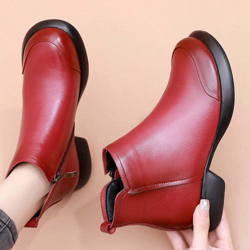 冬季真皮妈妈鞋棉鞋中老年平底短靴加绒加厚保暖棉靴软底防滑女靴