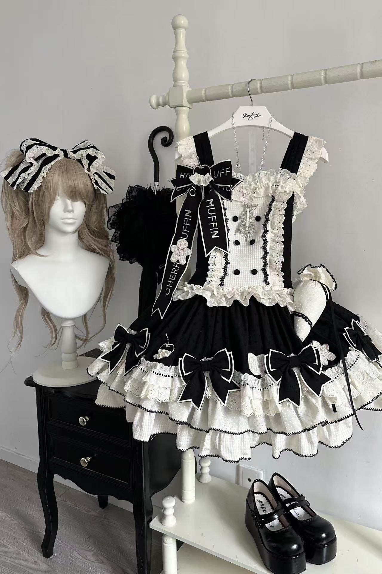 二团奶油裱花师 1r意向金抵后178jsk（2月17号晚上8点上定金）,模玩/动漫/周边/娃圈三坑/桌游,lolita洛丽塔连衣裙,淘宝优惠券,粉丝福利购,淘宝优惠卷