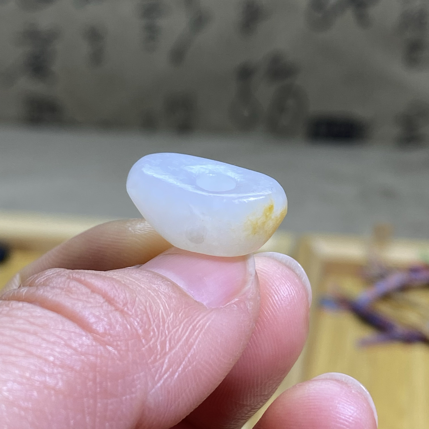 和田玉白玉籽料洒金皮随型小扣子配饰老光工艺复古风藏式手链配珠