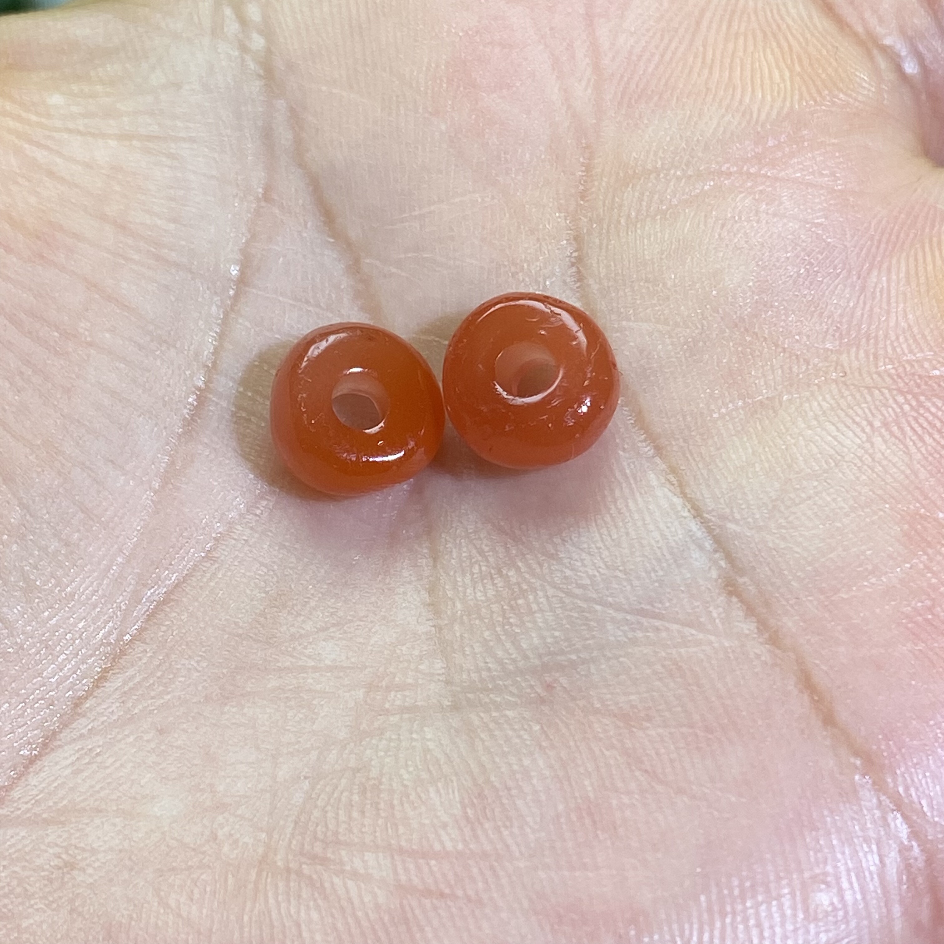 南红玛瑙樱桃红2颗随型小扣子配饰复古风老光工艺手编绳多宝配珠,珠宝/钻石/翡翠,DIY配件,淘宝优惠券,粉丝福利购,淘宝优惠卷