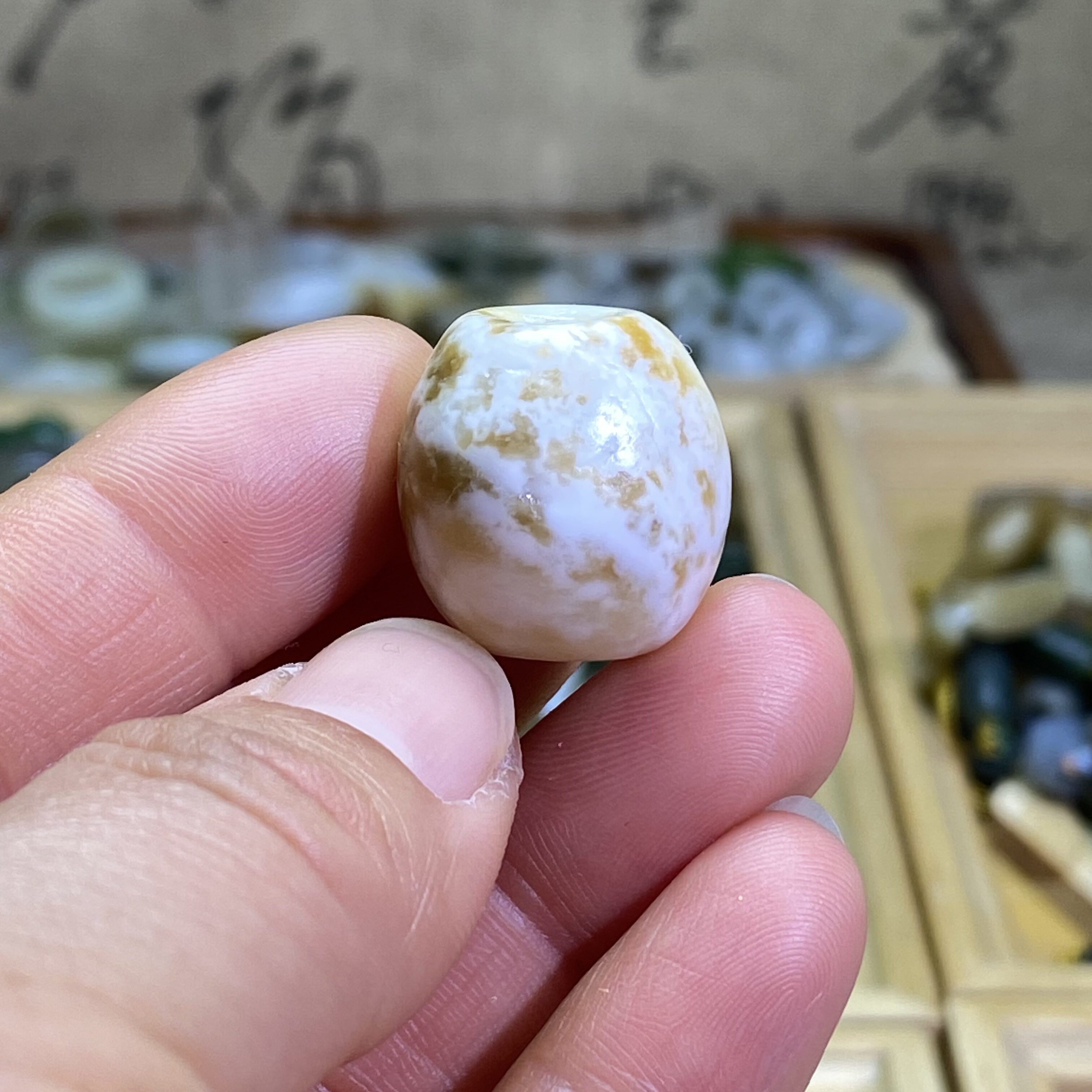 和田玉鸡骨白随型大珠子配饰复古风老光工艺手编绳手链多宝配珠