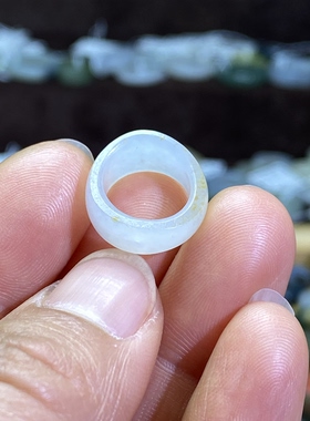 和田玉白青花籽料卡11随型满皮洒金皮跑环国风文玩珠串跑圈挂饰