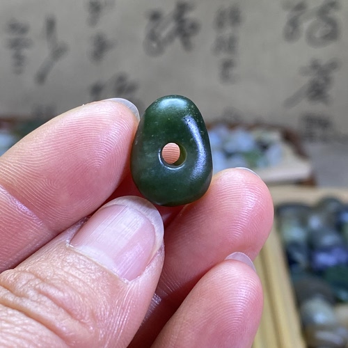 和田玉碧玉菠菜绿随型扣子配饰老光工艺复古风藏式手链手串配珠
