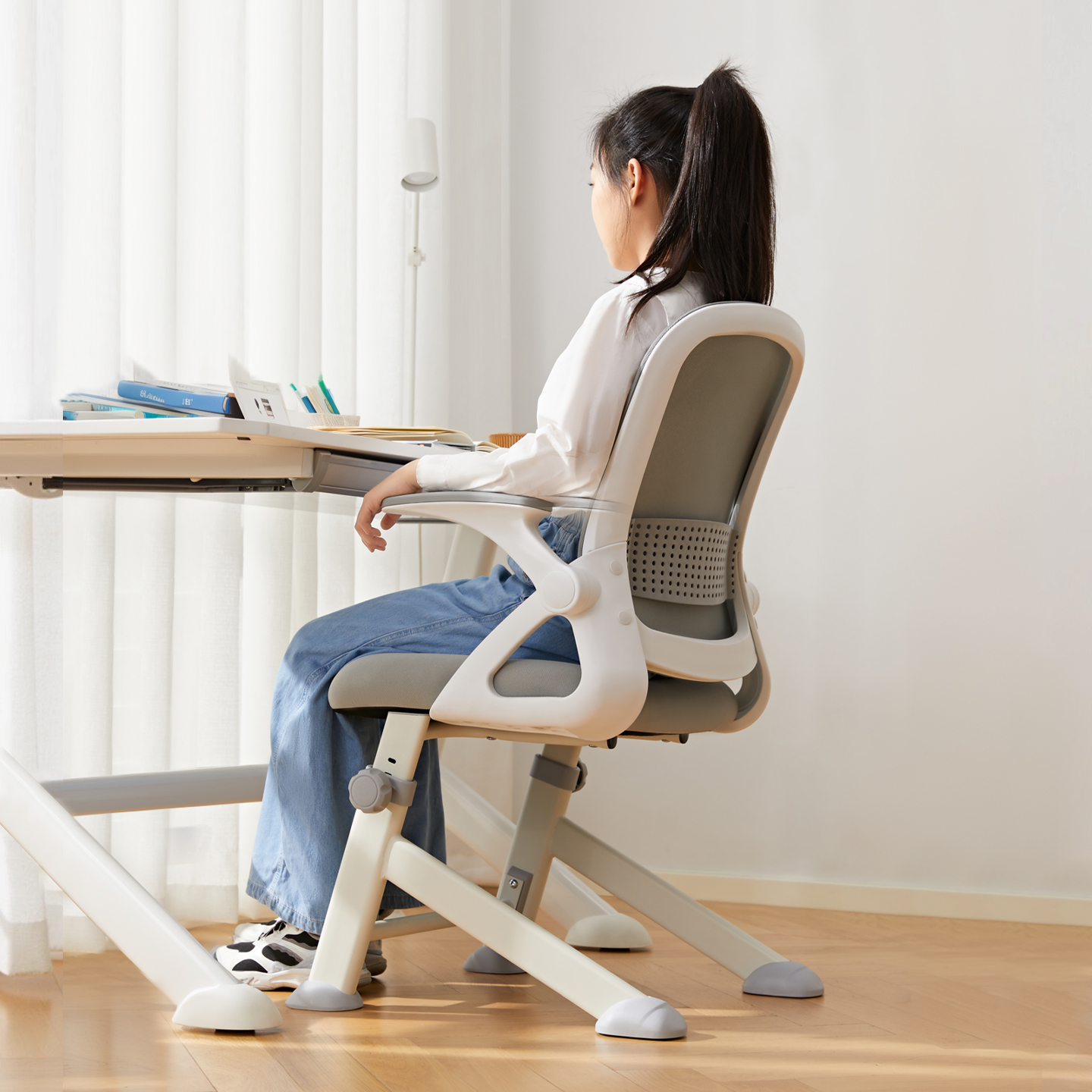 八九间Y1F儿童学习椅子小学生可升降调节凳矫正坐姿写字专用座椅