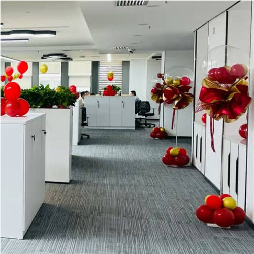 粉紫波波球中球立柱路引氛围布置