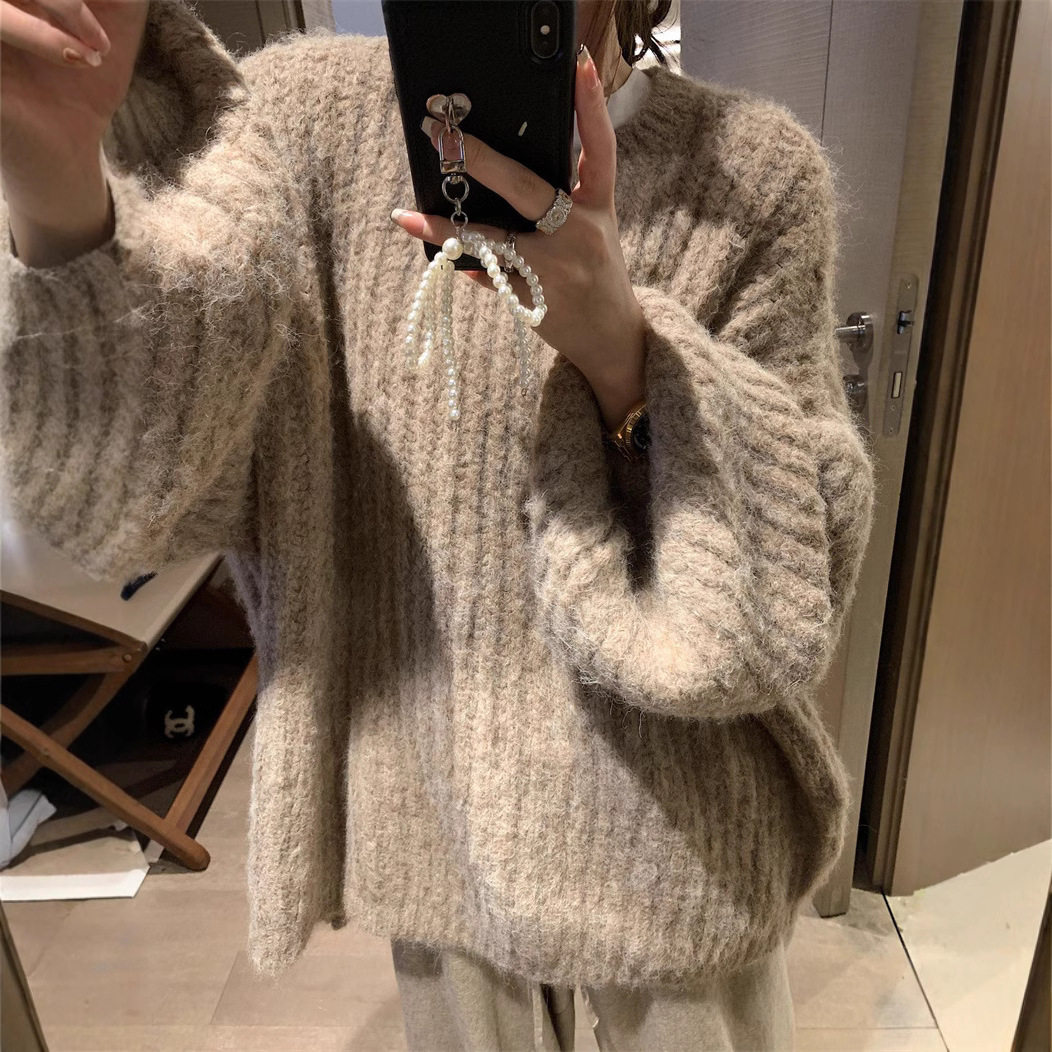 慵懒风毛衣女款2025新款加厚纯色软糯韩系宽松显瘦圆领外穿上衣女