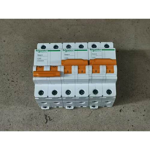 议价德EA9AN2C25断路器个