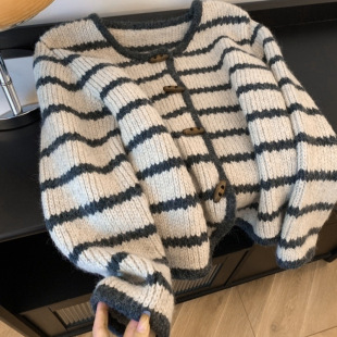 欧货复古条纹针织衫 毛衣开衫 外套女秋冬慵懒 短款 牛角扣2025新款
