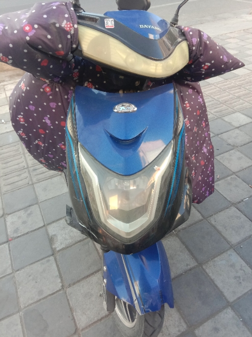 东南神鹰电动车塑件外壳摩托车电瓶车全套塑件及散件灯具雅迪新日