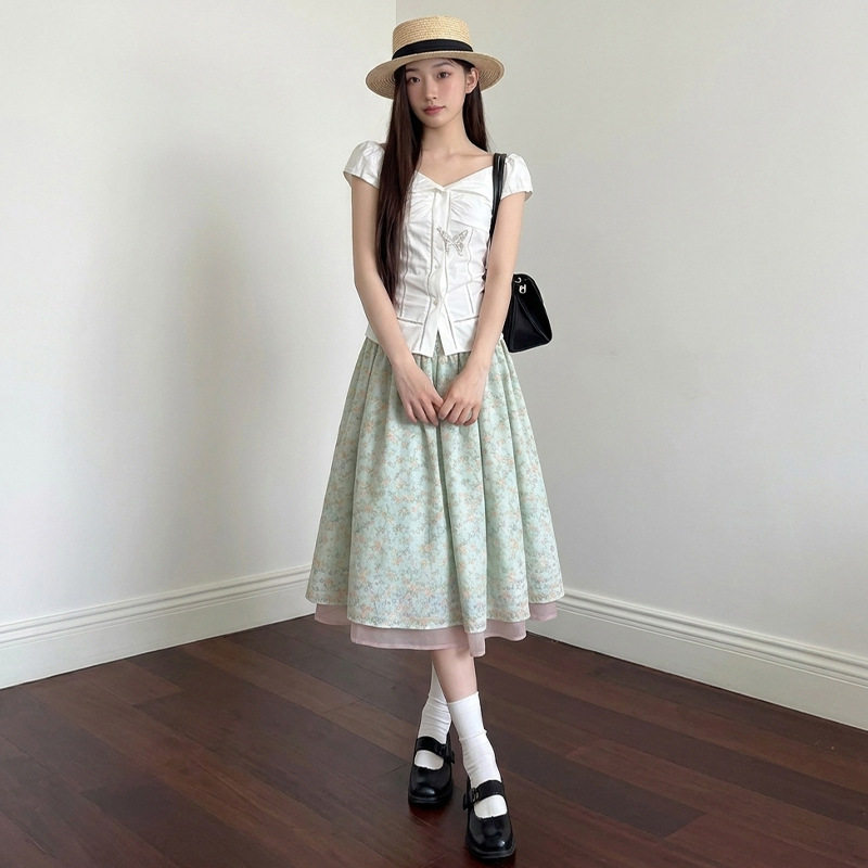 青梨碎花裙夏季女高腰显瘦刺绣拼色半身裙子温柔五分中裙