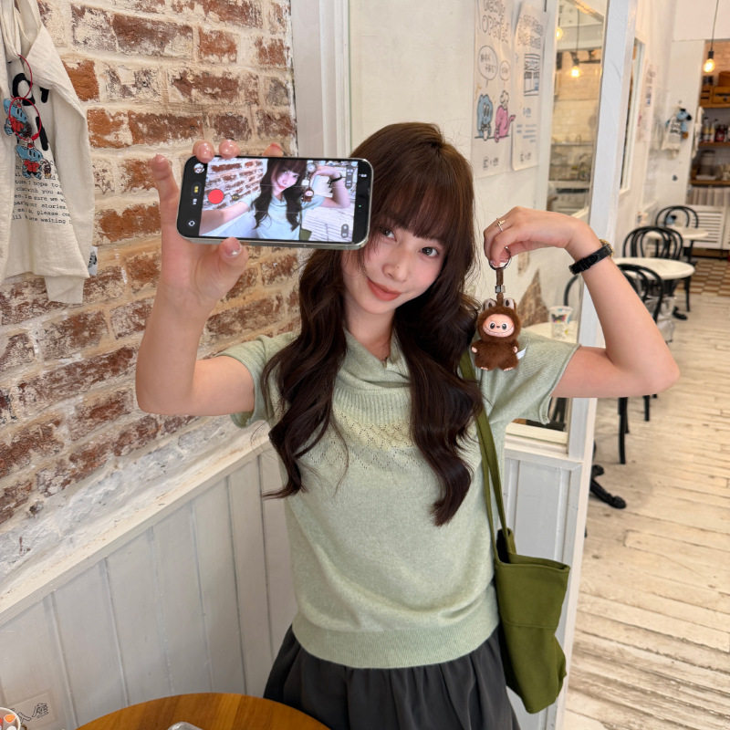 2026年秋季新款短袖针织衫女镂空菱格花纹堆堆半高领上衣女