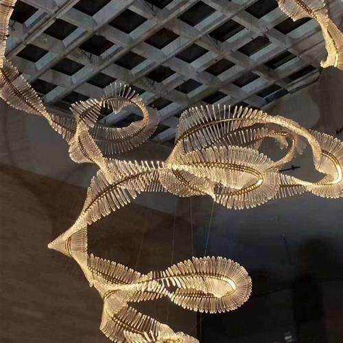 定制咖啡厅ktv七彩异形灯饰个性创意造型吧台氛围变色龙装饰吊灯