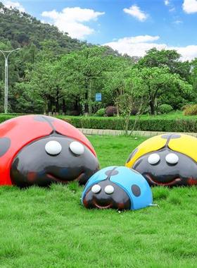 户外卡通甲虫玻璃钢七星瓢虫雕塑花园摆件游乐场草坪园林井盖装饰