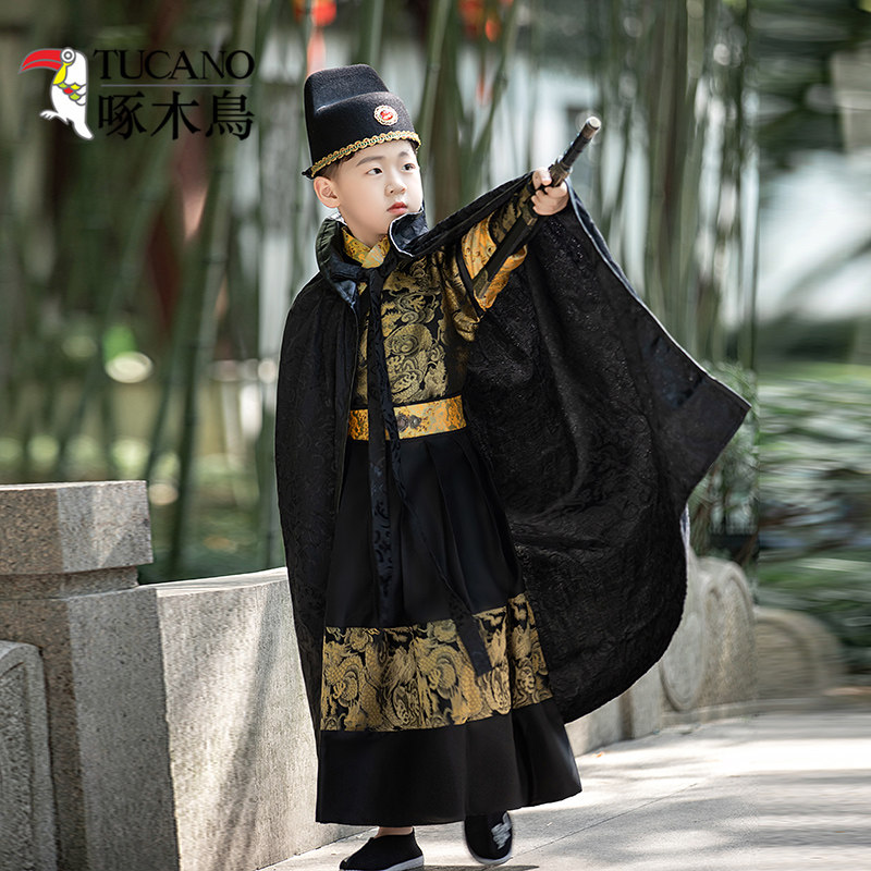 明制锦衣卫飞鱼服男童古装
