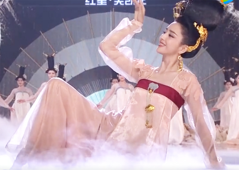 飘逸古典衣服丽人行雪纺