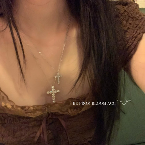 轻奢超闪镶钻十字架毛衣项链女叠戴卫衣链高级感锁骨链配饰
