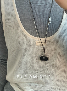 韩国博主同款简约高级黑色几何方形min包包吊坠项链女长款毛衣链