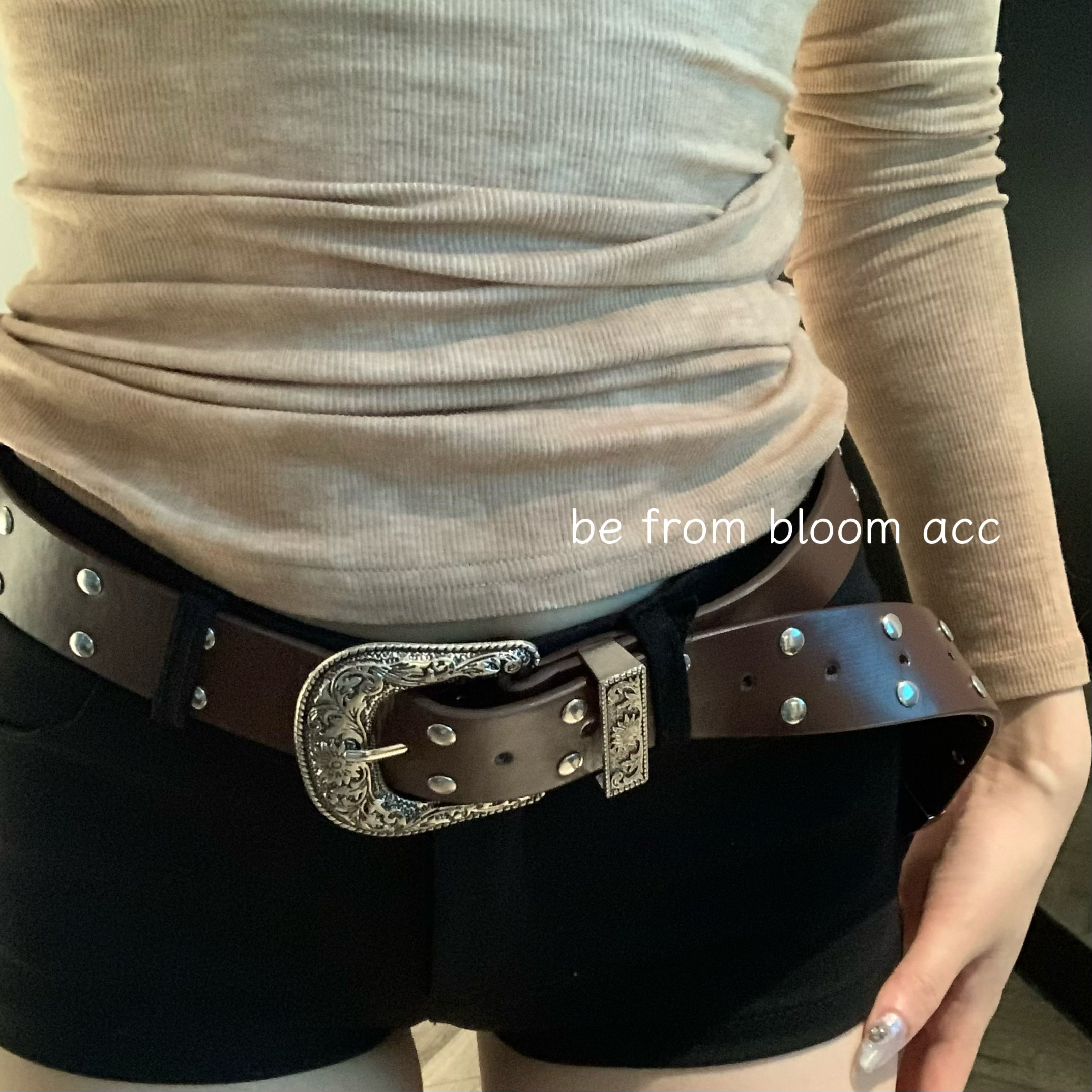 Y2K复古百搭女士腰带新款辣妹双排铆钉雕花针扣时尚皮带女