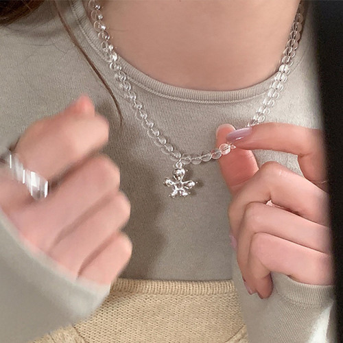 简约高级感透明玻璃串珠花朵项链女小众设计个性简约颈链锁骨链