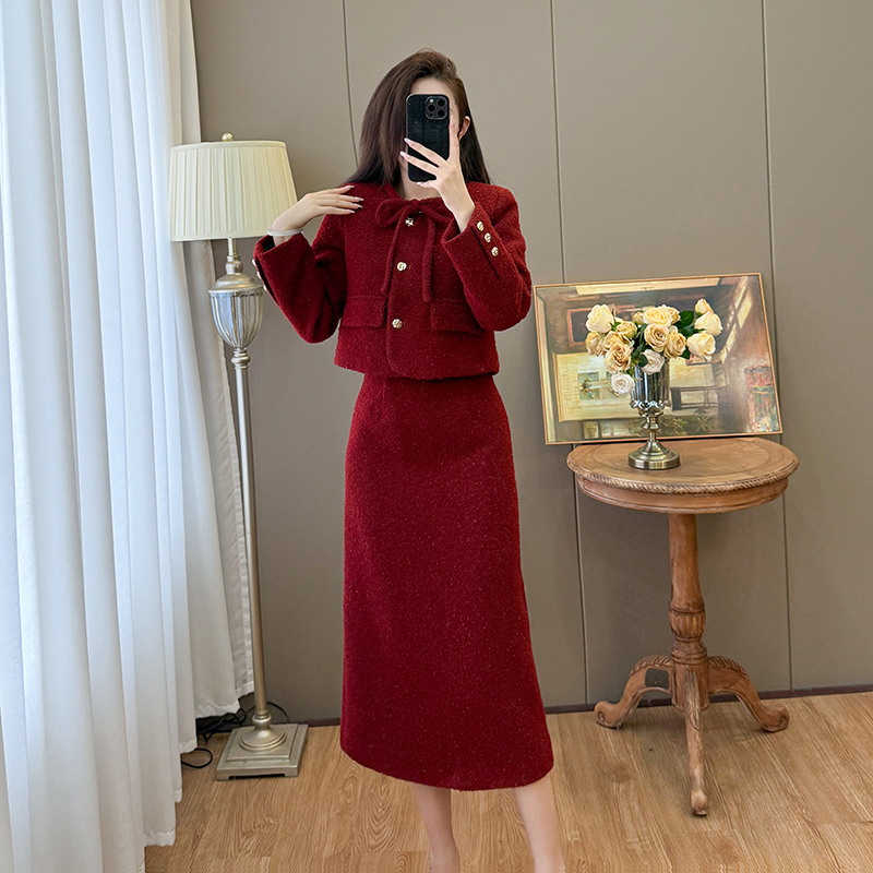 实拍2025新年红色小香风毛呢上衣显瘦气质半身裙两件套女冬