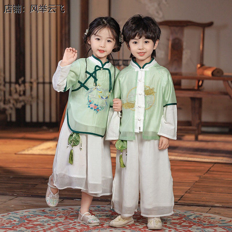 女宝宝唐装幼儿园中秋节