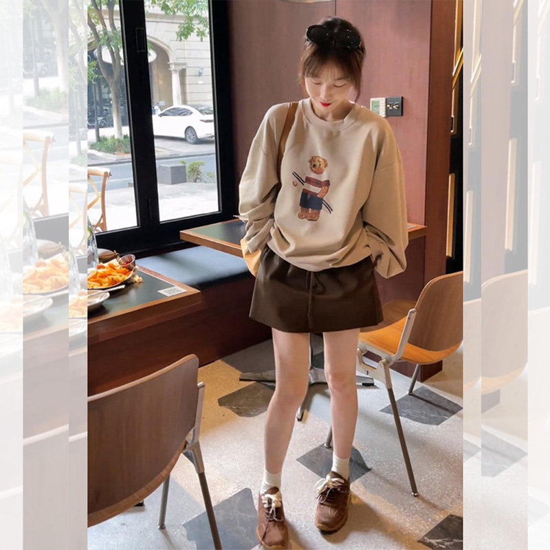 2024早秋小熊印花正肩卫衣女春秋款小个子设计感小众长袖无帽上衣