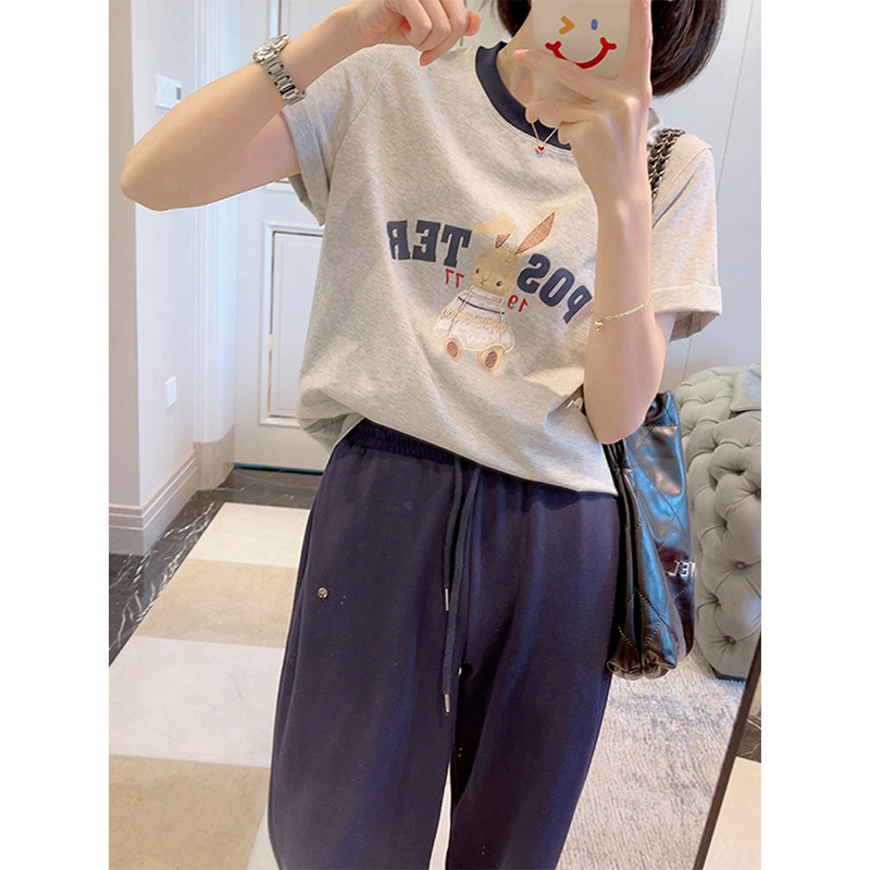 2026新款胖mm遮肚上衣藏肉港风chic宽松绿色正肩短袖t恤女士夏季